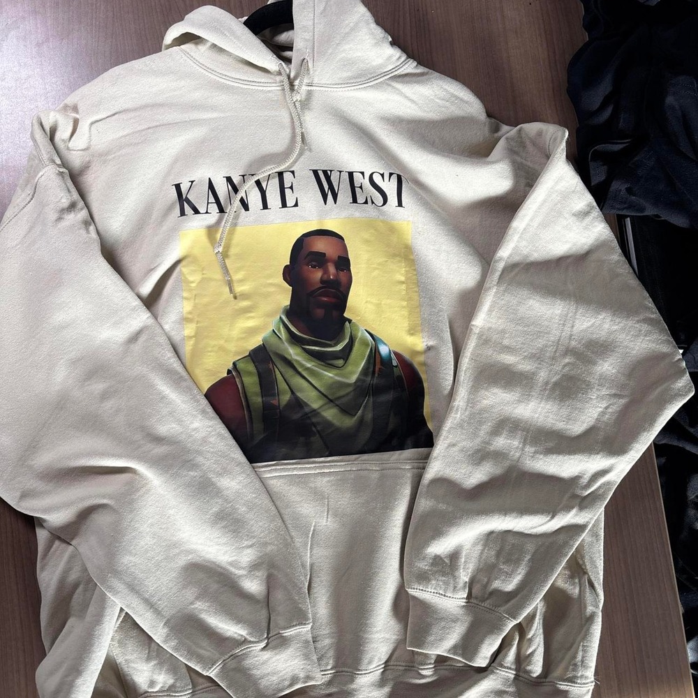 Gildan hoodie size 2XL